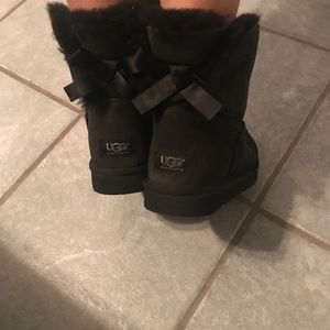 Uggs Mini Bailey Bow (Black)